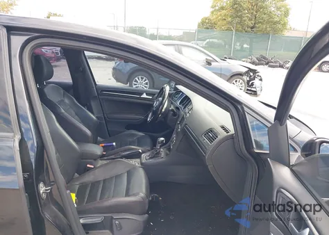 2015 Volkswagen Golf Gti 2.0T Se 4-Door from USA, damaged, VIN 3VW4T7AU3FM094610